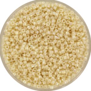 Miyuki Delica 11/0 DB0157 - Opaque AB Cream