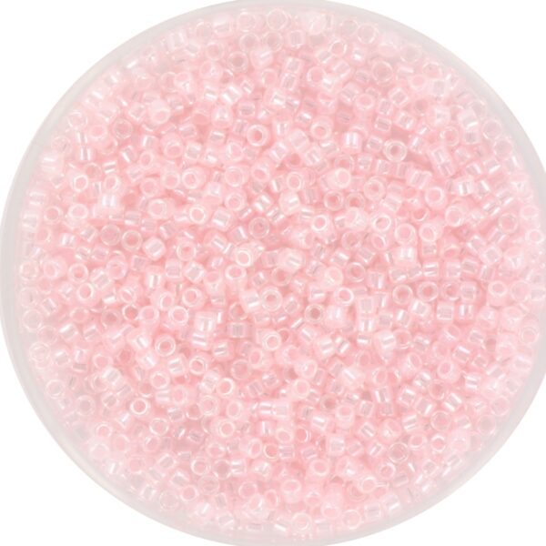 Miyuki Delica 11/0 DB0234 - Ceylon Baby Pink